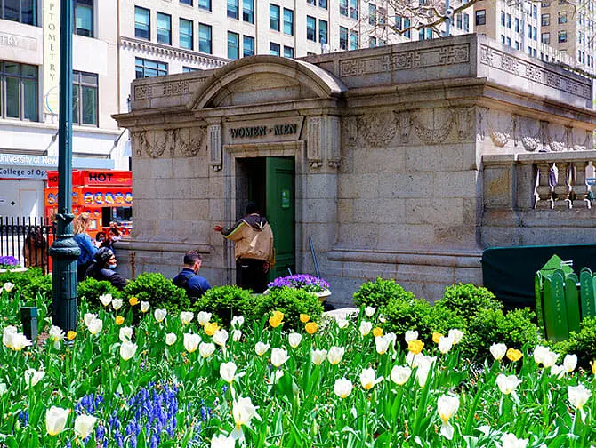 New Yorkin puistojen julkiset vessat