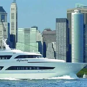 4th of July -risteilyt New Yorkissa - Atlantis Yacht