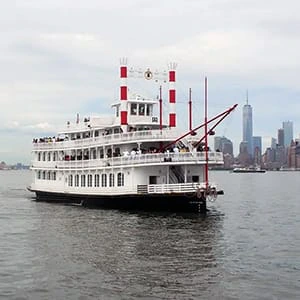 4th of July -risteilyt New Yorkissa - Liberty Belle