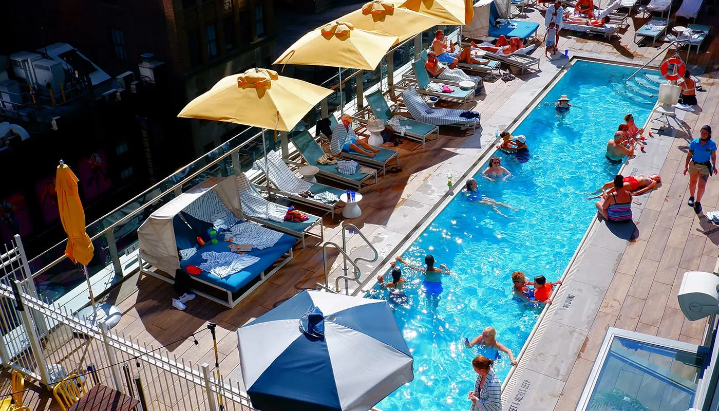 New Yorkin hotellit joissa uima-allas - Margaritaville Resort Times Square