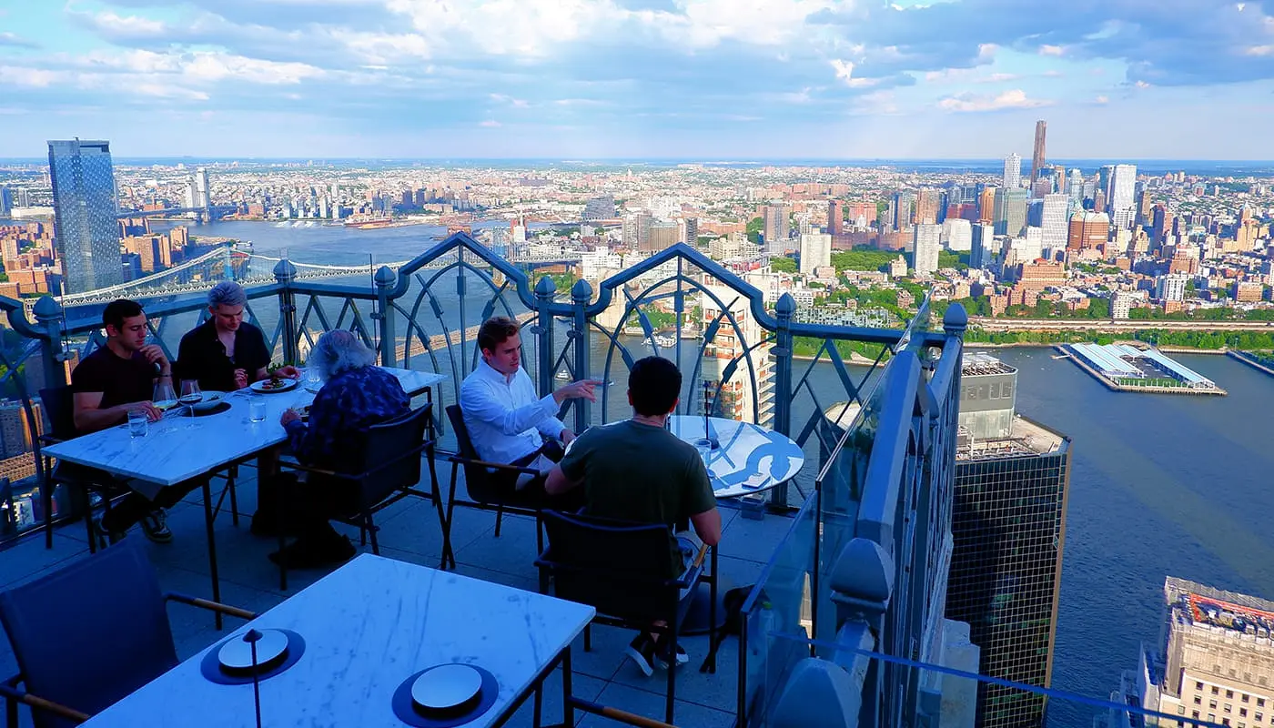 Ravintolat New Yorkissa - SAGA