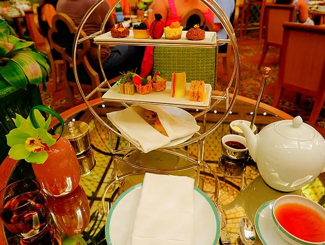 Iltapäivätee New Yorkissa - High Tea Plaza-hotellissa