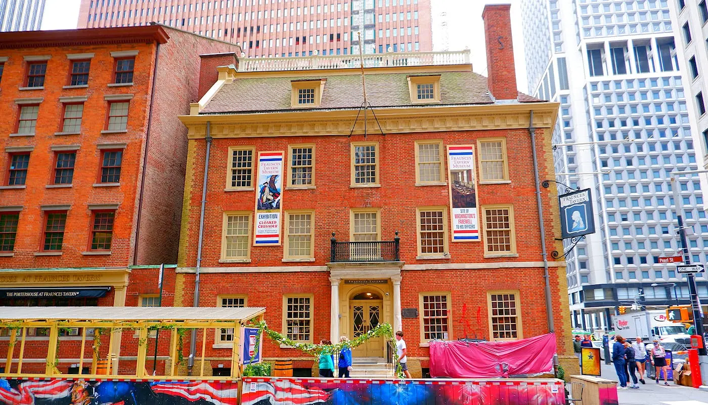 Tyypillistä amerikkalaista ruokaa New Yorkissa - Fraunces Tavern