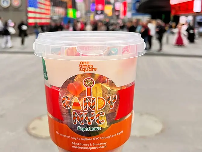 i Candy NYC Times Square -liput