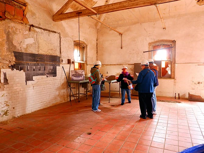 Ellis Islandin sairaalan Hard Hat -kierros - Siirtolaissaaren sairaala
