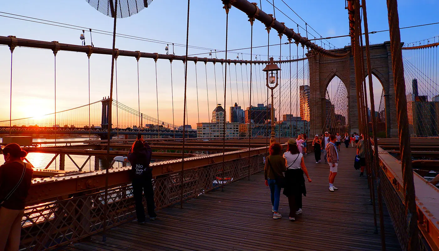 Matkasuunnitelma: 6 päivää New Yorkissa – Kävele Brooklynin sillan yli auringonnousun aikaan