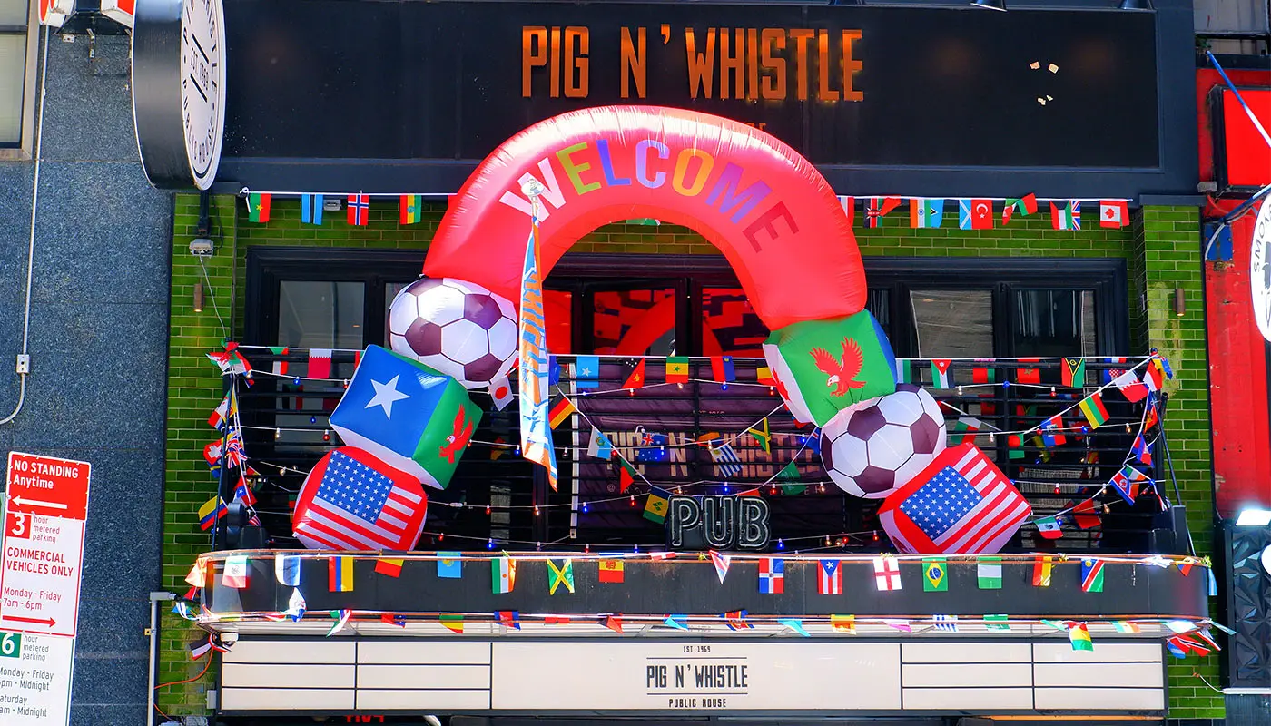 Parhaat urheilubaarit New Yorkissa - Pig 'n Whistle