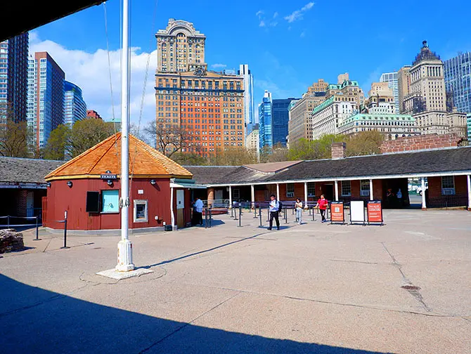 Castle Clinton New Yorkissa - Vieraile linnoituksessa ilmaiseksi