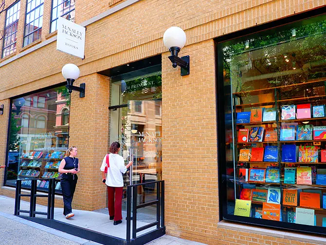 Kirjakaupat New Yorkissa - McNally Jackson