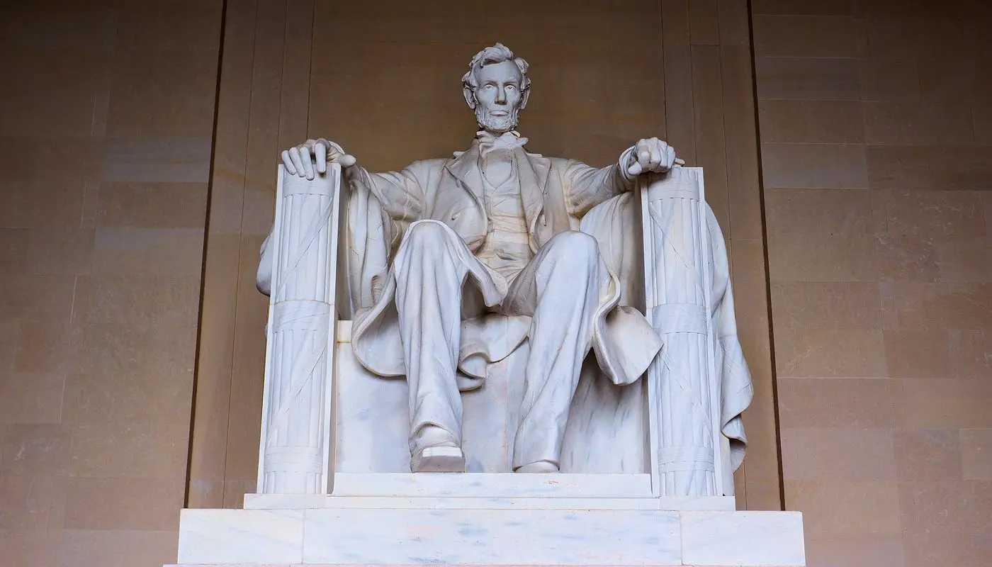 Miten vierailla Washington D.C.:ssä New Yorkista? - Lincoln Memorial
